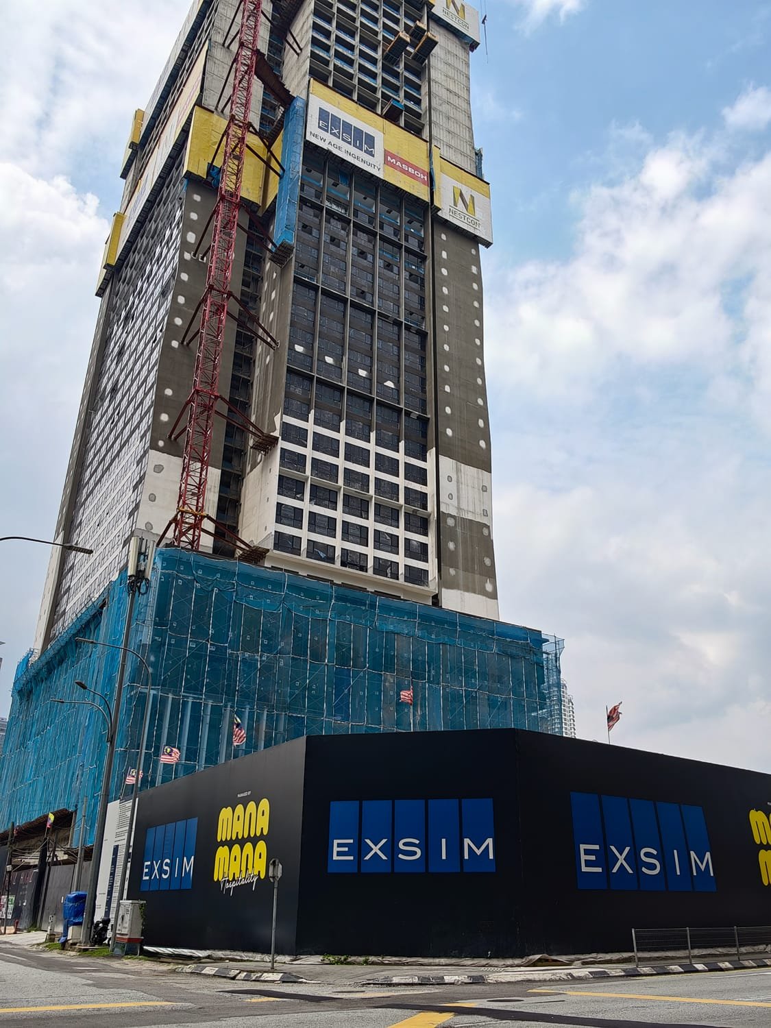 Phoeniz Suites Klcc Hugoz 2 Site